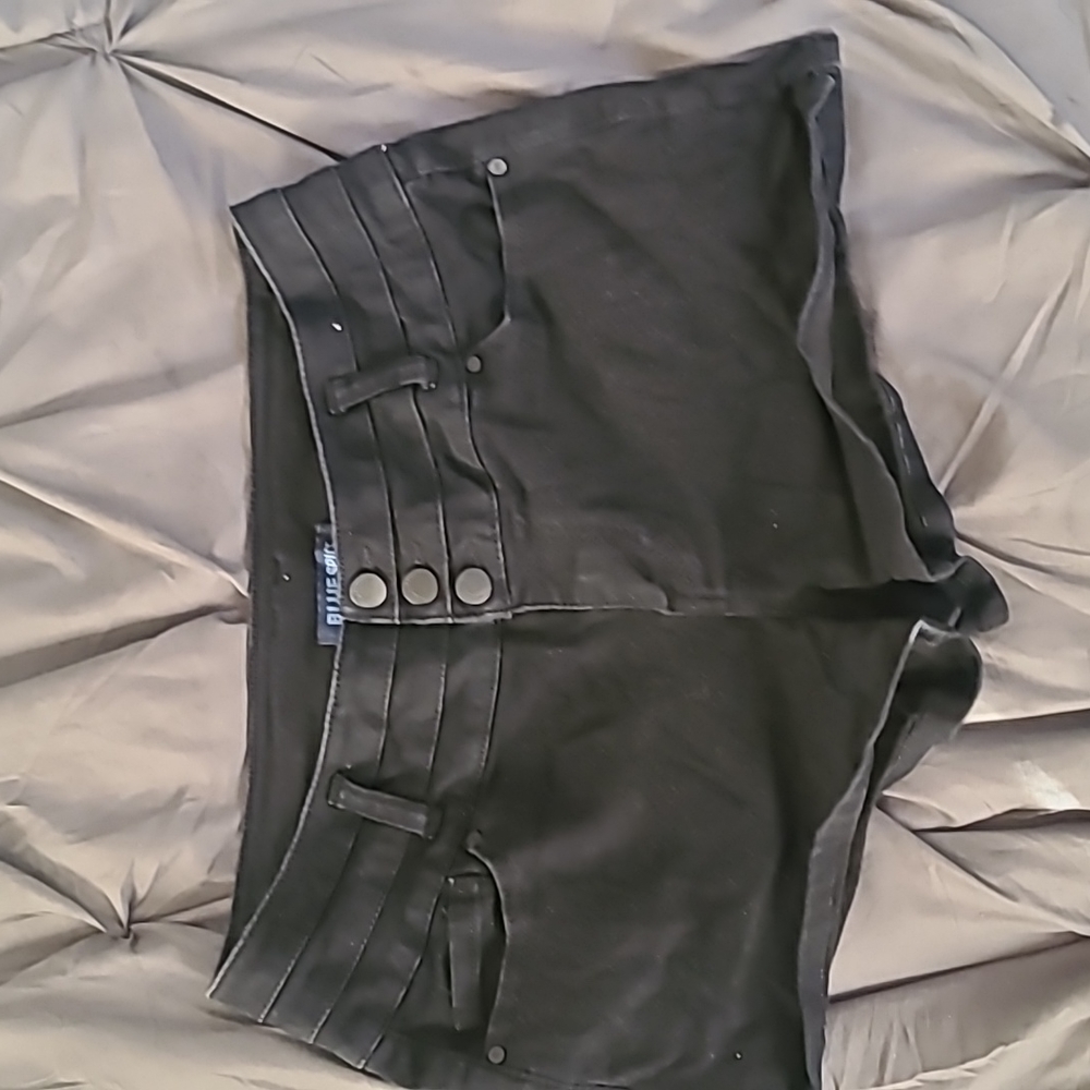 Black High-waist shorts